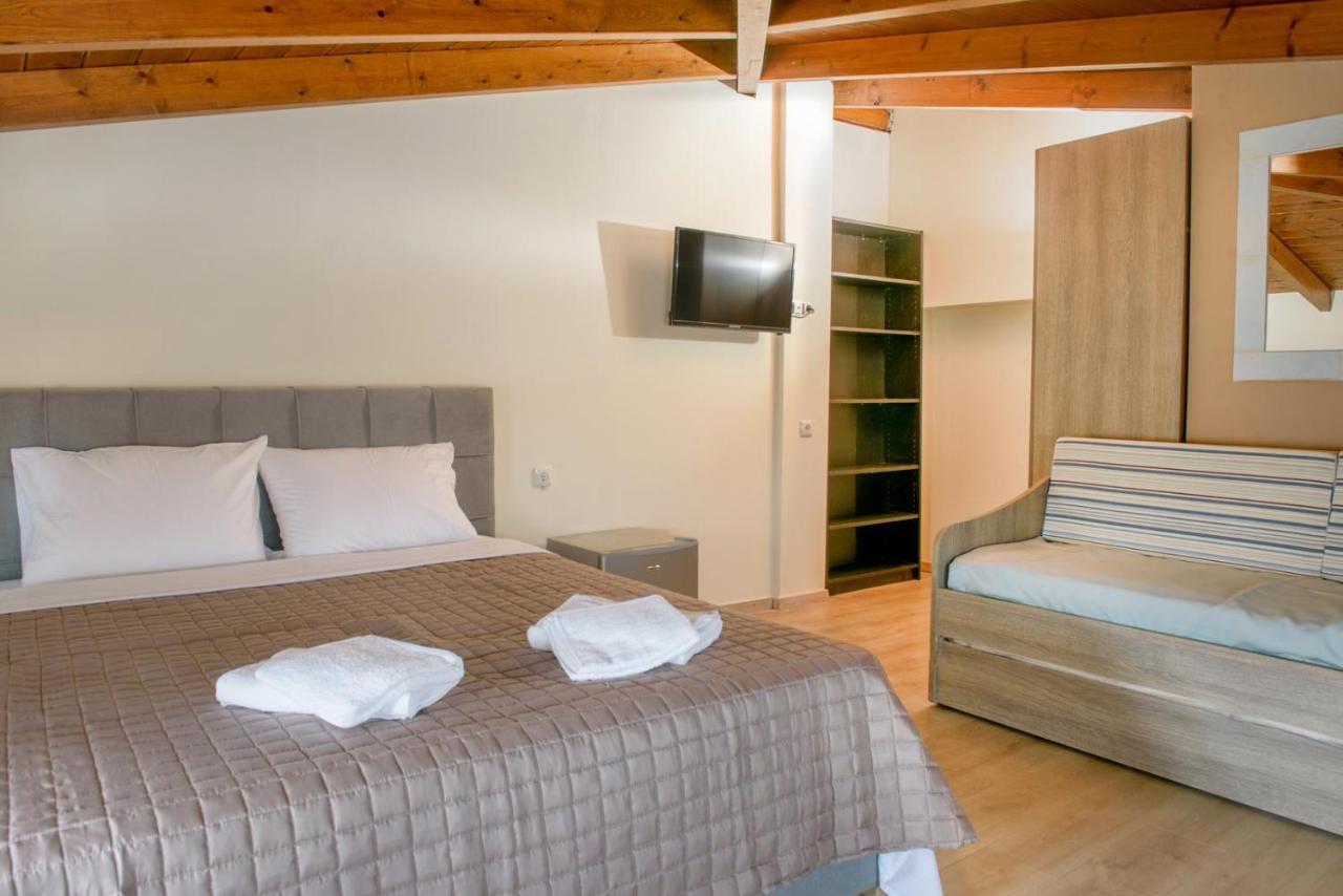 3D Iliadis Suites อิเอริสโซส ภายนอก รูปภาพ