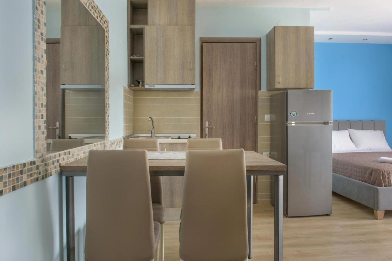 3D Iliadis Suites อิเอริสโซส ภายนอก รูปภาพ